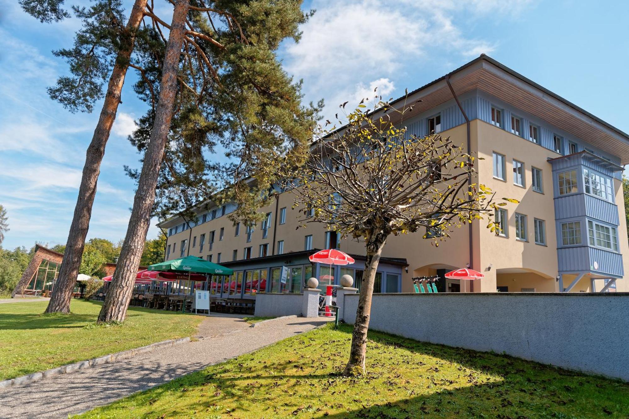 Hostel Jugend- Und Familiengaestehaus Cap Woerth