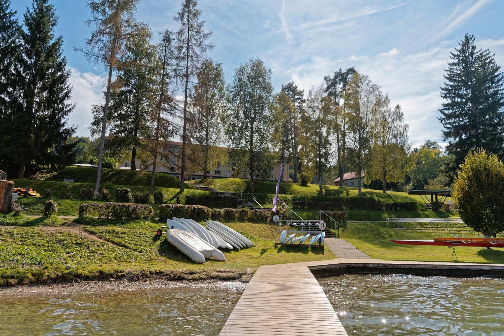 Jugend- Und Familiengaestehaus Cap Woerth *