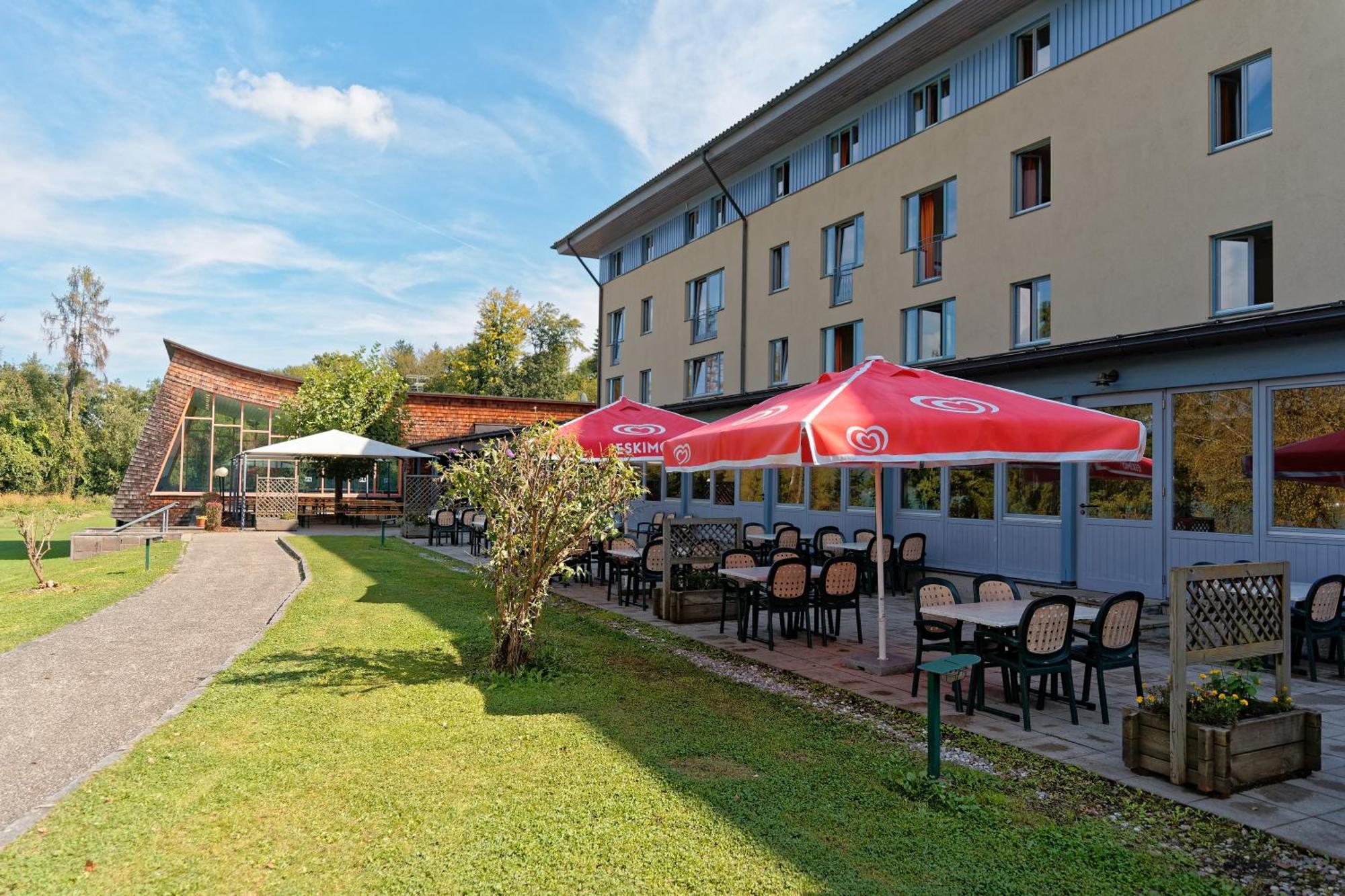 Jugend- Und Familiengaestehaus Cap Woerth Hostel *